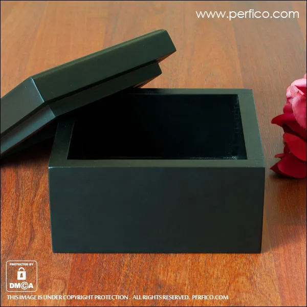 Berry Cool © Personalized Jewellery Box for Girlfriend