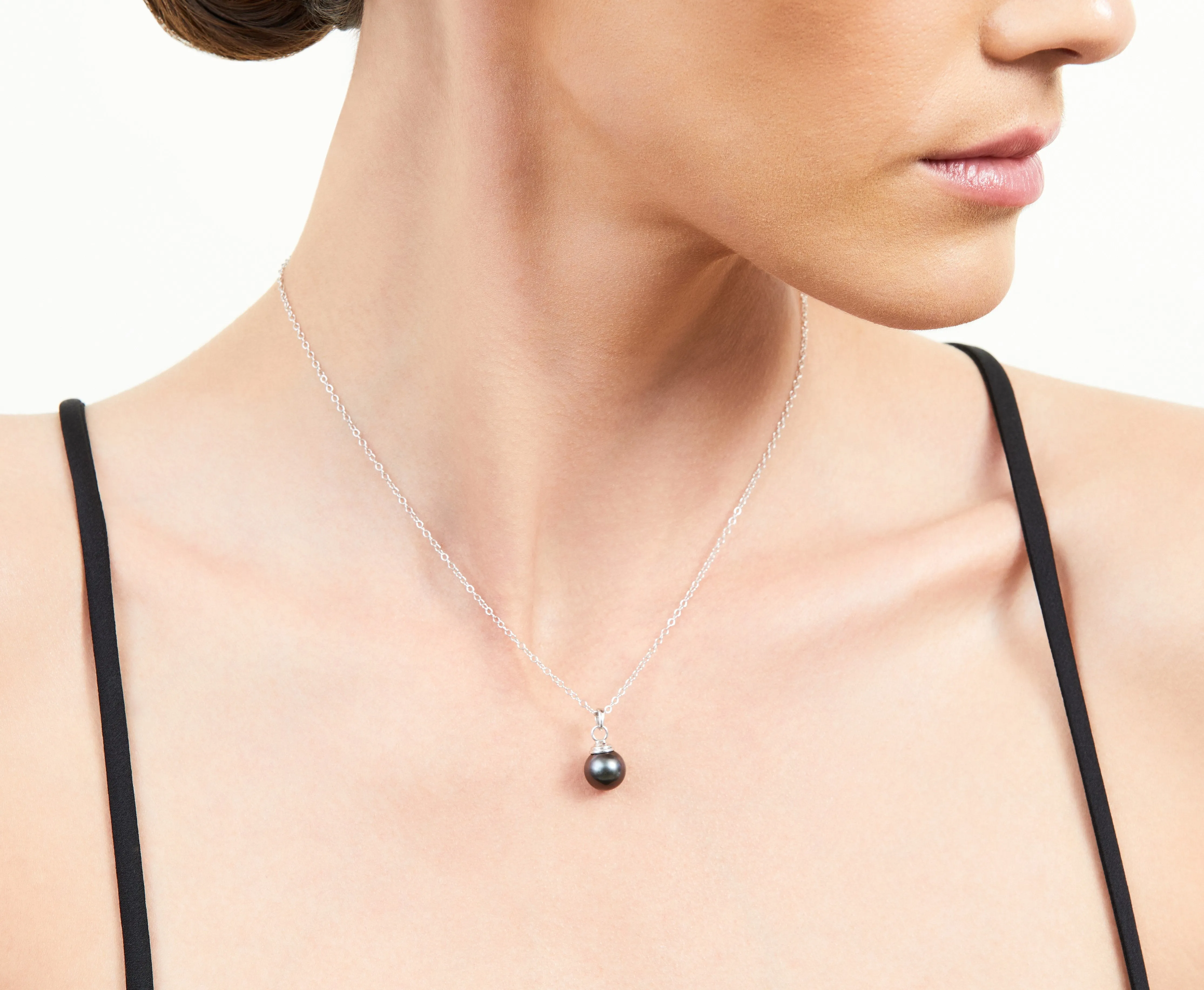 Black Tahitian Pearl Solitaire Pendant