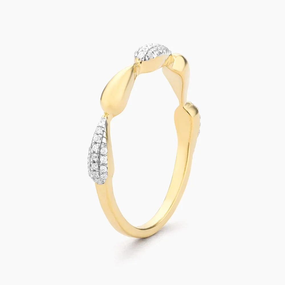 Ella Stein Raindrops Falling Stackable Ring in Gold - Size 7