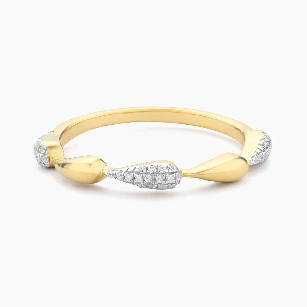 Ella Stein Raindrops Falling Stackable Ring in Gold - Size 7