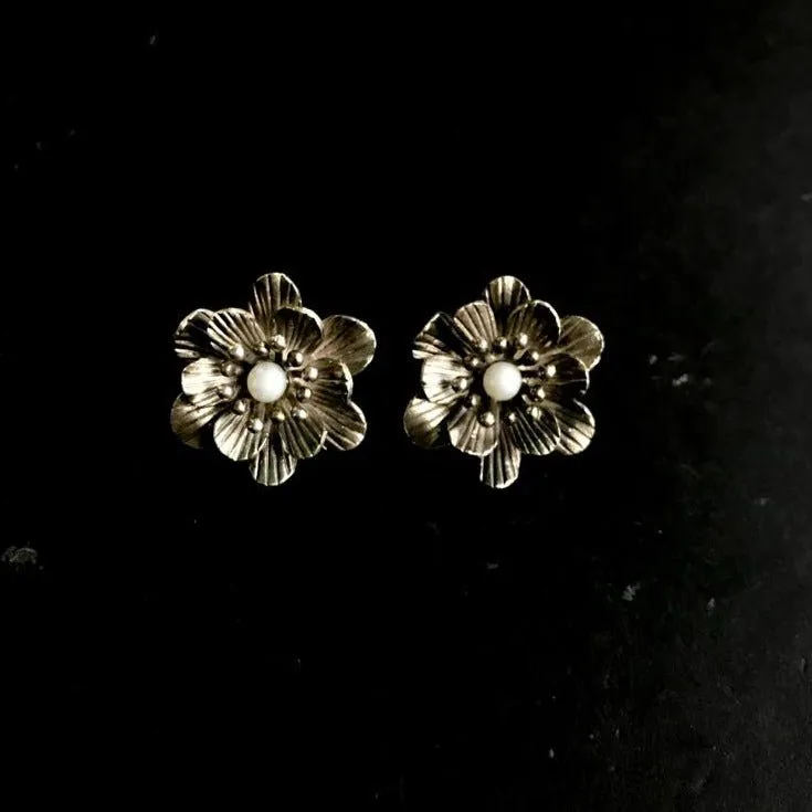 Spring Floral Studs with Pearl